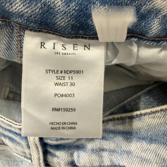 Risen Jeans High-Rise Relaxed Barrel Leg Jeans with Cuffed Hem Size 11/30 NWT - Picture 7 of 10